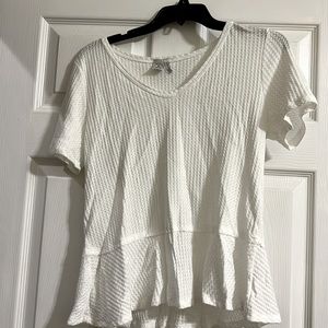 Paper Crane Women's top size Medium.  White